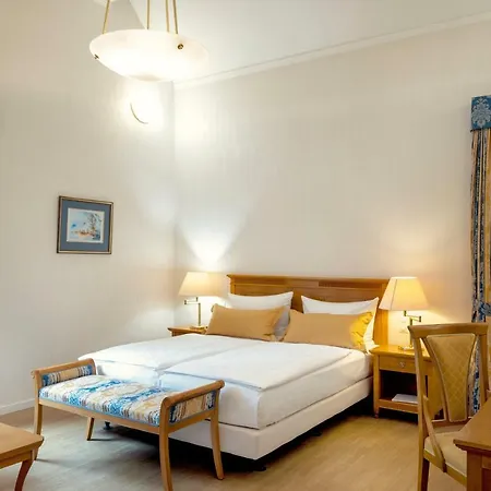 Romantik Bayrisches Haus 4* Potsdam
